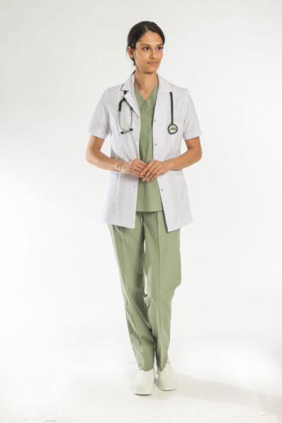 Medikal-Kadın-Doktor-Hemşire-Giyim-Önlük