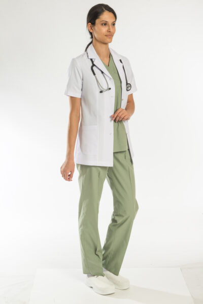 Medikal-Kadın-Doktor-Giyim-Önlük